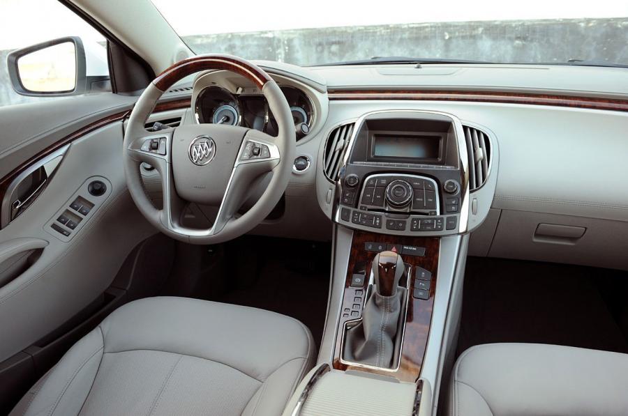 Торпедо Buick LaCrosse 2010 года  (NA) (фото 93 из 121)